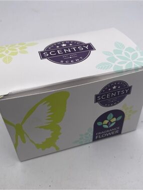 Scentsy BLUE GROTTO 2.8 fl oz Fragrance Flower Oil w/ Fragrance Flower NEW N